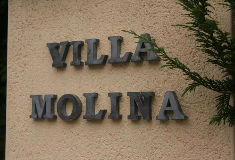 تختخواب و صبحانه Chambre D Hotes La Villa Molina