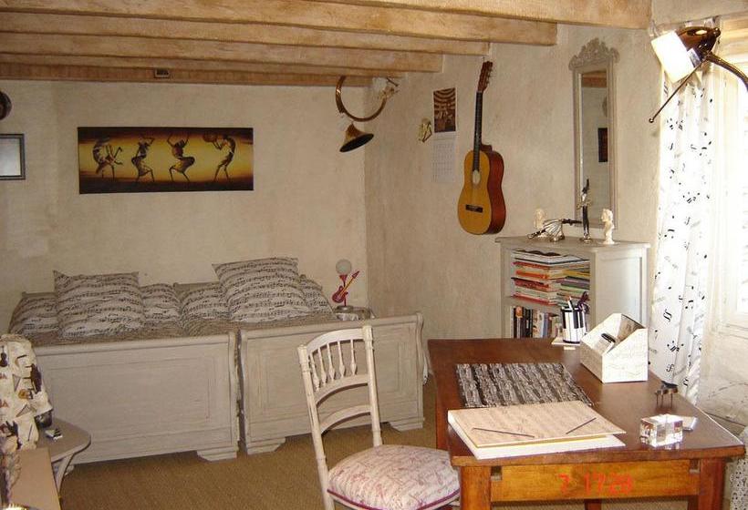 住宿加早餐  Gites De La Riaudaie