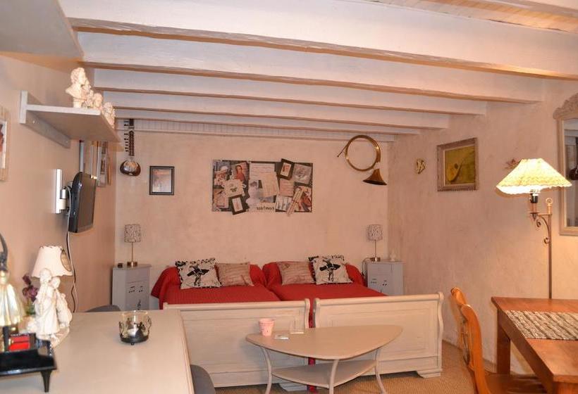 住宿加早餐  Gites De La Riaudaie