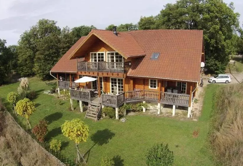 Aamiaismajoitus (B&B) Chambre D'hôte L'arrivée