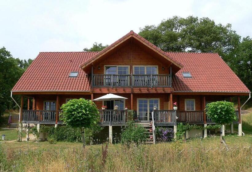 ベッドアンドブレックファースト Chambre D'hôte L'arrivée