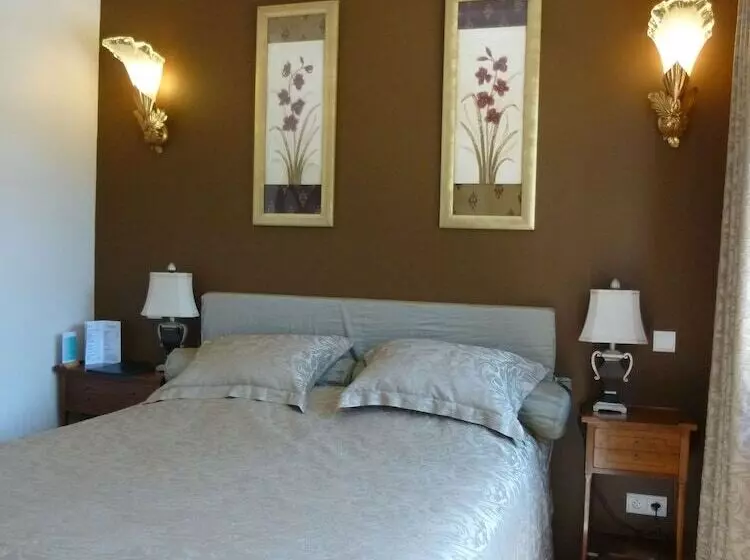 ベッドアンドブレックファースト Chambres D'hôtes Au Clos De Beaulieu