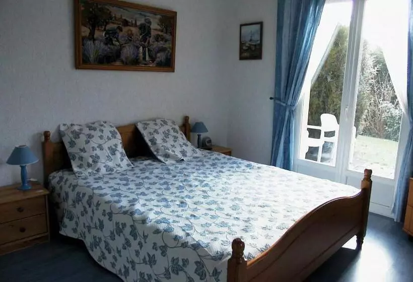 تختخواب و صبحانه Chambres D'hôtes De L'auraine