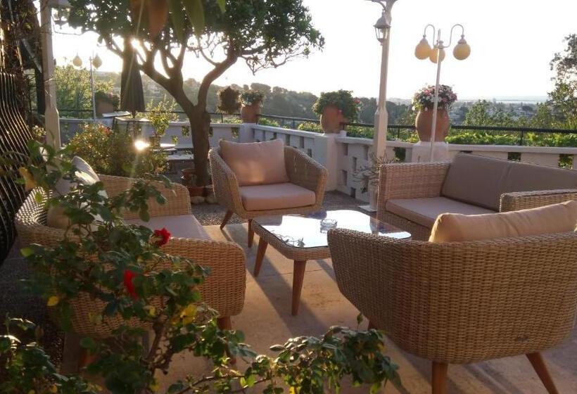 تختخواب و صبحانه Chambres D'hôtes Les Terrasses Du Soleil