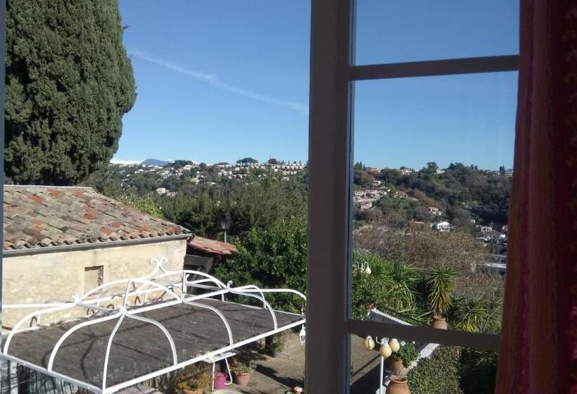 تختخواب و صبحانه Chambres D'hôtes Les Terrasses Du Soleil