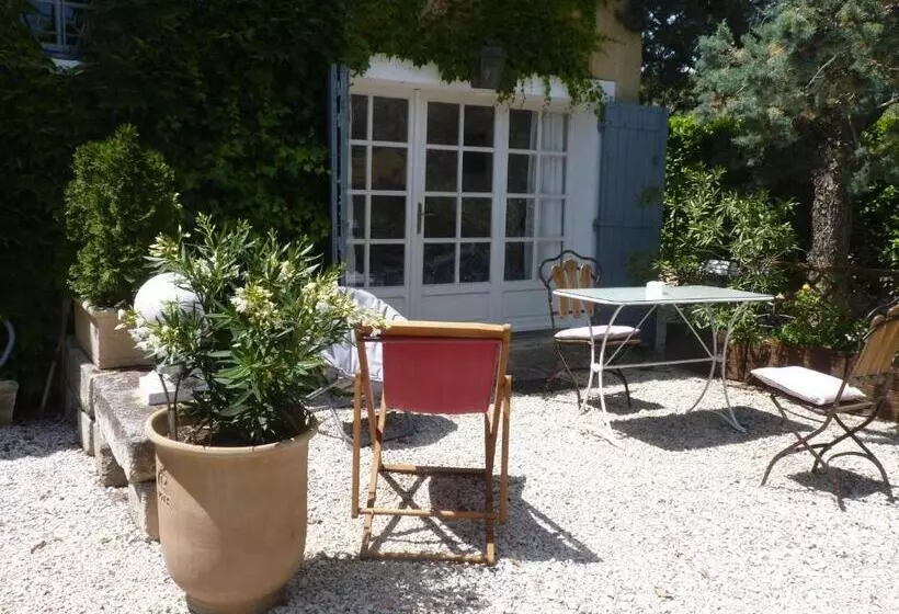 ベッドアンドブレックファースト Chambres D'hôtes Saint Vérédème