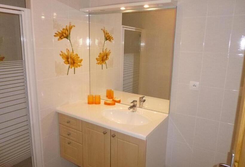 مبيت وإفطار Ferme Auberge Du Bessard