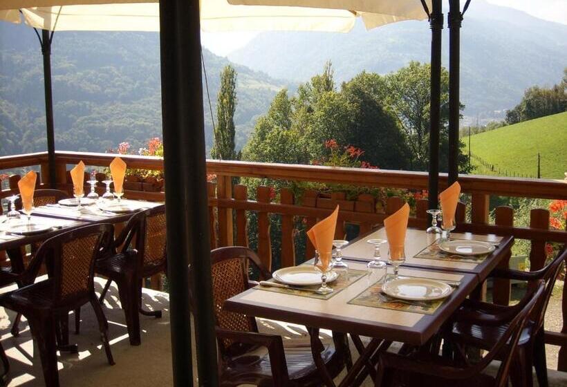 مبيت وإفطار Ferme Auberge Du Bessard