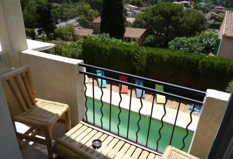 Aamiaismajoitus (B&B) La Bastide Des Pins