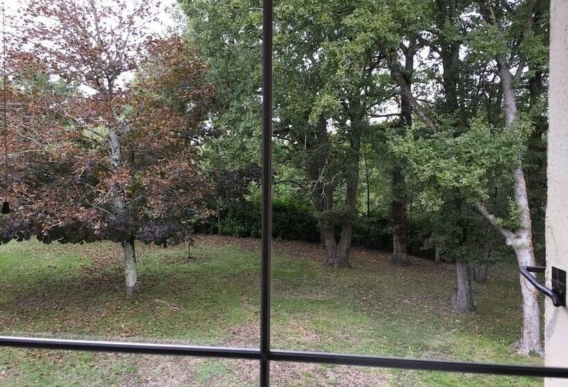 ベッドアンドブレックファースト La Forestière