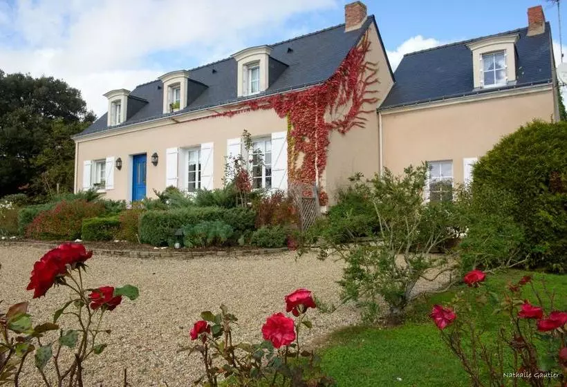 Aamiaismajoitus (B&B) La Grande Menuère