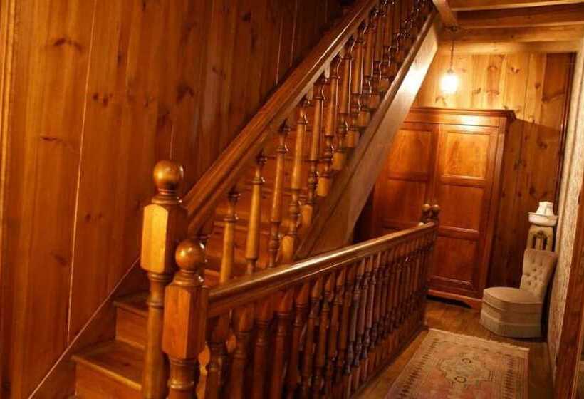 ベッドアンドブレックファースト La Jacquerolle