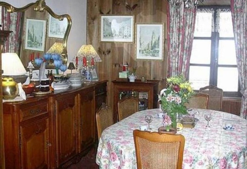 ベッドアンドブレックファースト La Jacquerolle