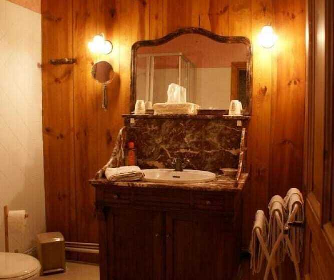 ベッドアンドブレックファースト La Jacquerolle