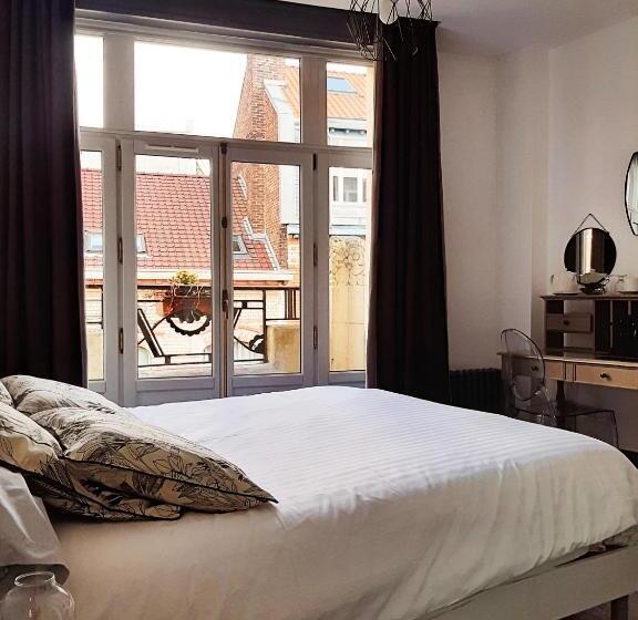 تختخواب و صبحانه La Villa 30