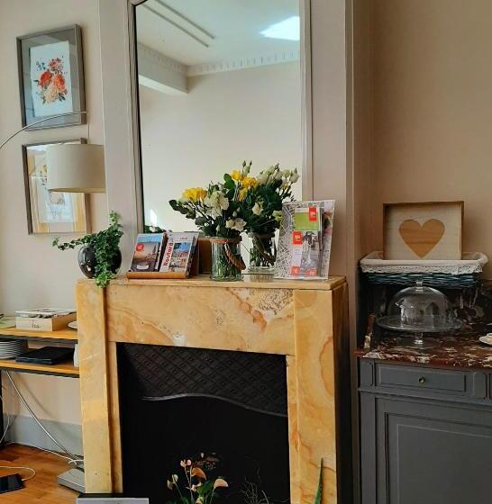 تختخواب و صبحانه La Villa 30