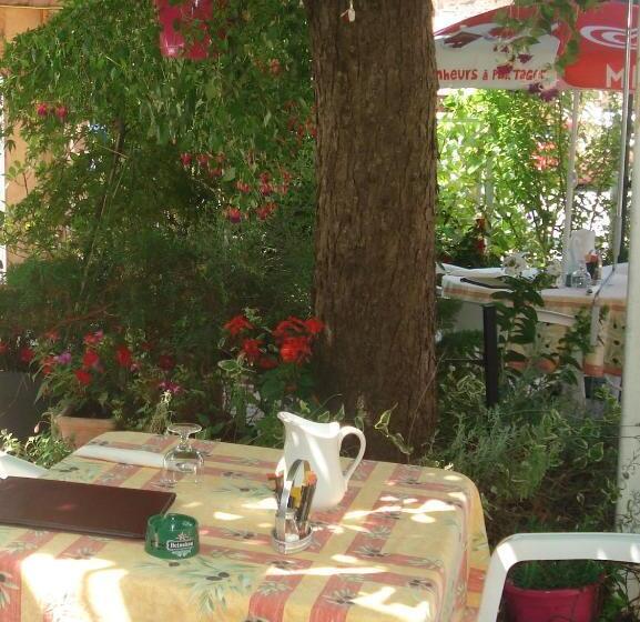 호텔 Auberge Aux Portes De Conques