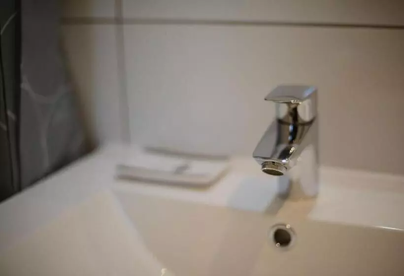 Hotelli Auberge Du Virage