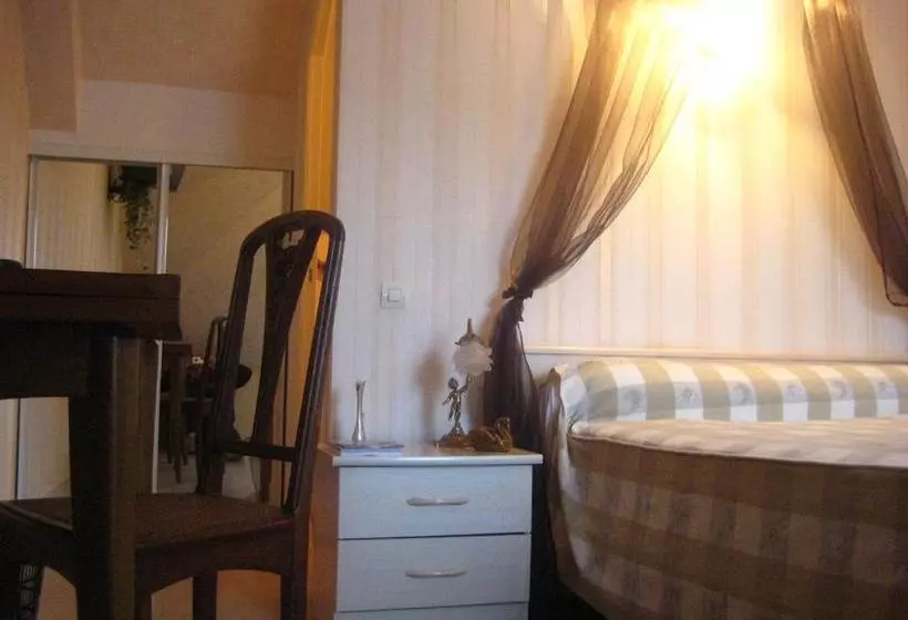 ホテル Auberge Le Cheval Blanc
