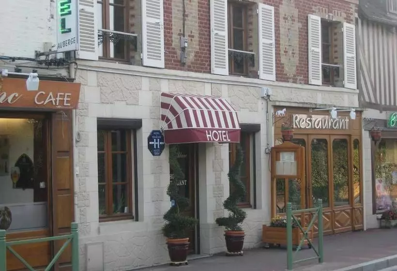 ホテル Auberge Le Cheval Blanc