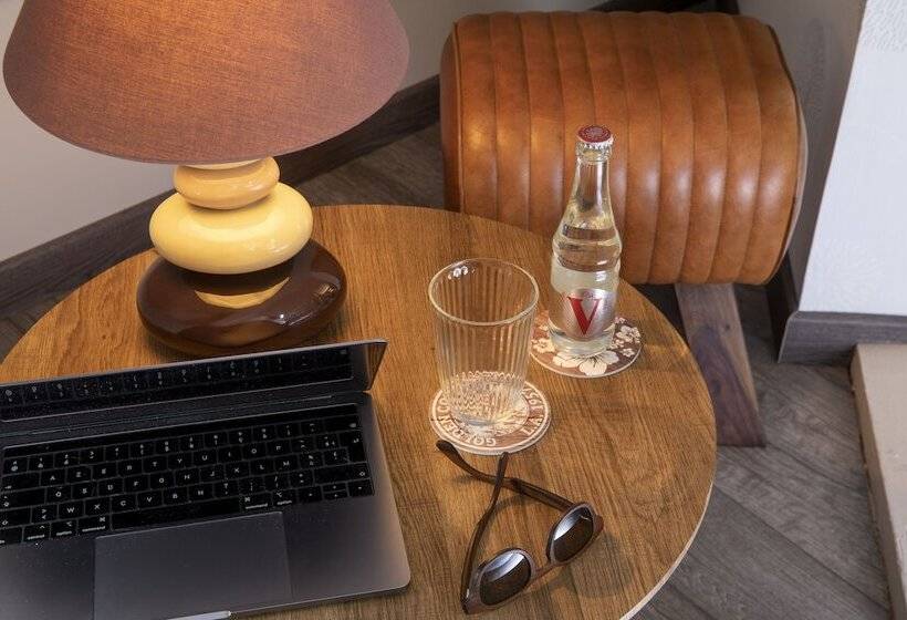 Отель Cocoon Inn