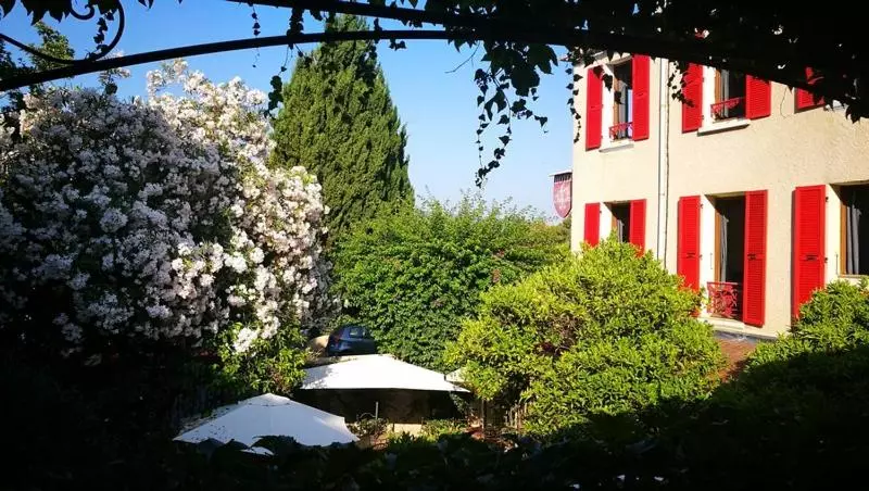 Hotelli Hôtel Les Orangers