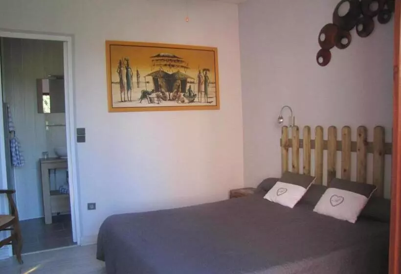 Hotelli Hôtel Les Orangers