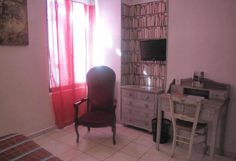 فندق Hôtel Les Orangers