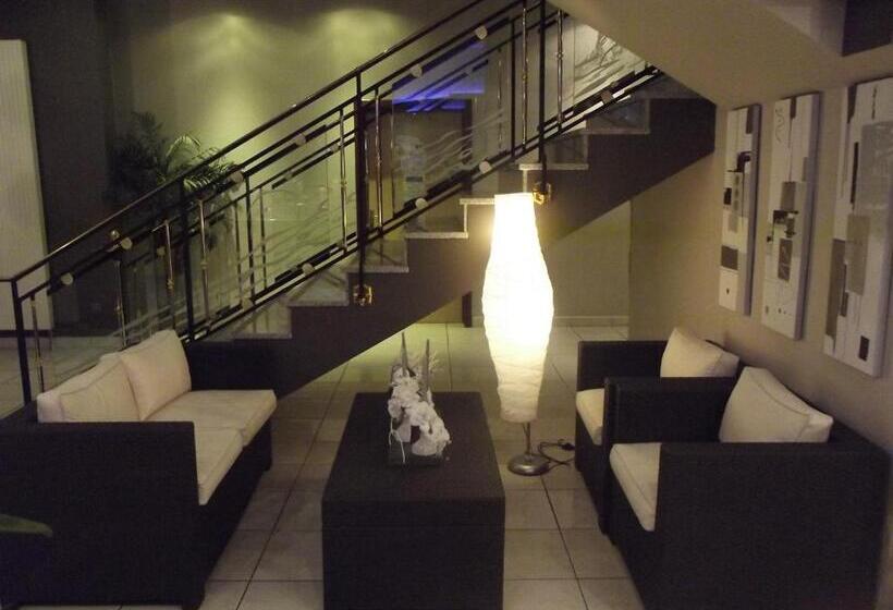 ホテル Hôtel Restaurant De L Europort