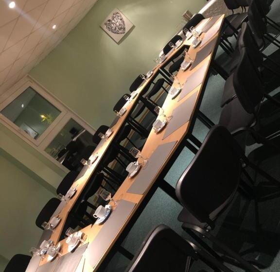 ホテル Hôtel Restaurant De L Europort