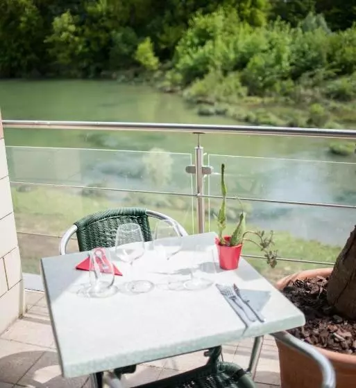 هتل Hôtel Restaurant Mon Auberge