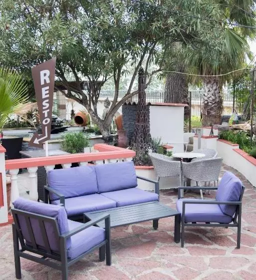 هتل Hôtel Restaurant Mon Auberge