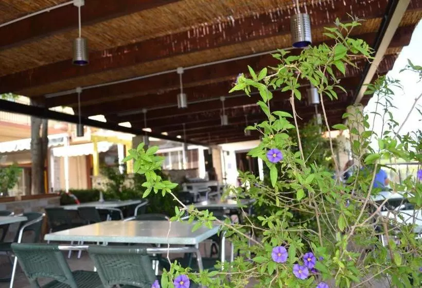 هتل Hôtel Restaurant Mon Auberge