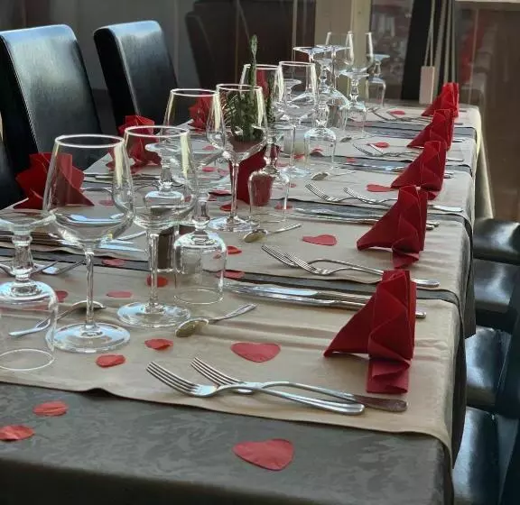 هتل Hôtel Restaurant Mon Auberge