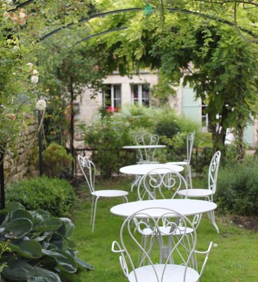 تختخواب و صبحانه Côté Jardin Chambres D Hôtes