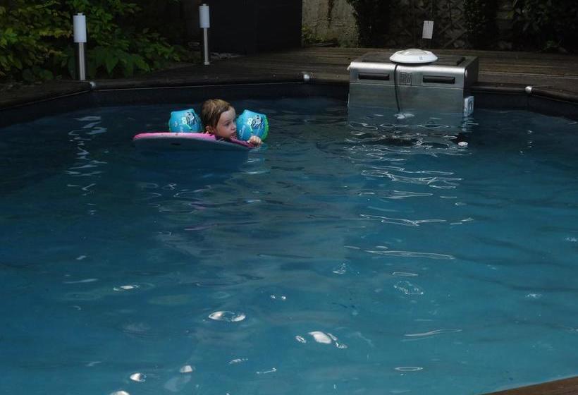 تختخواب و صبحانه Côté Jardin Chambres D Hôtes