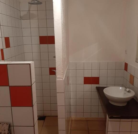 민박 Le Marconnès