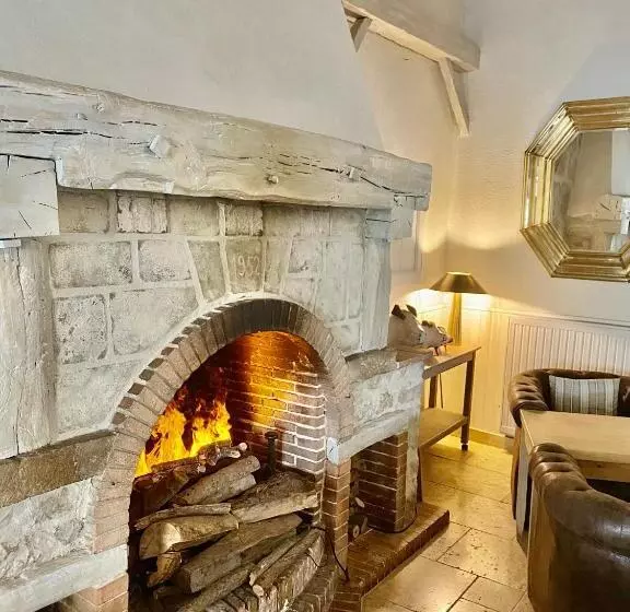 ホテル Auberge Du Vieux Château