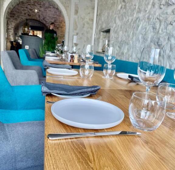 ホテル Auberge Du Vieux Château