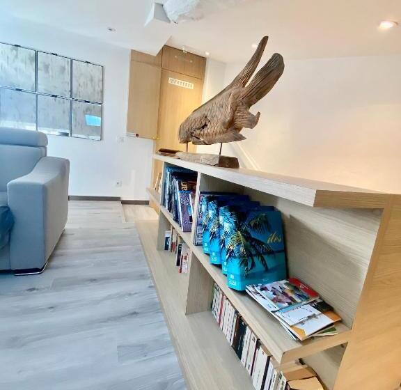 ホテル Auberge Du Vieux Château