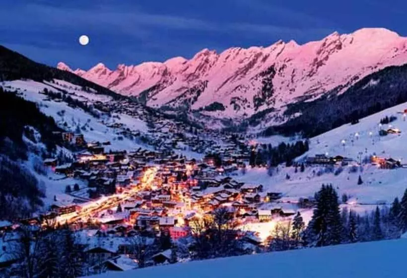 هتل Chalet Hôtel Du Borderan