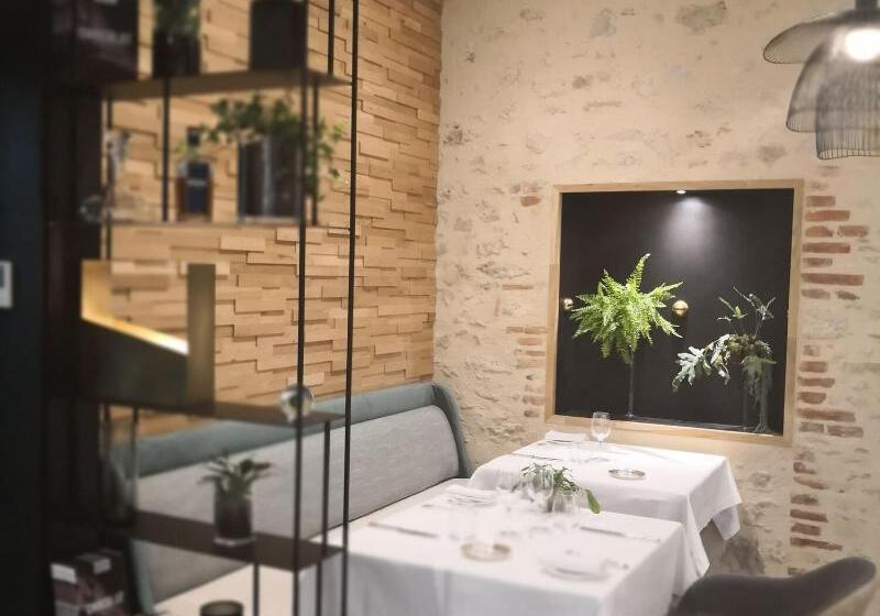 Отель Logis Hôtel   Restaurant Maison Claude Darroze