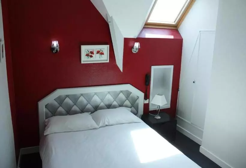 Hotelli Contact Hôtel Du Relais Thouars