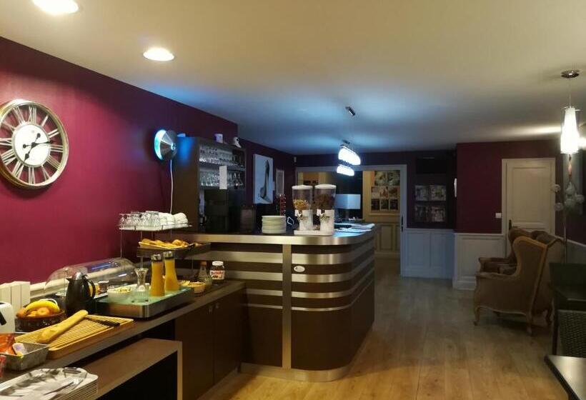 בית מלון כפרי Contact Hôtel Du Relais Thouars