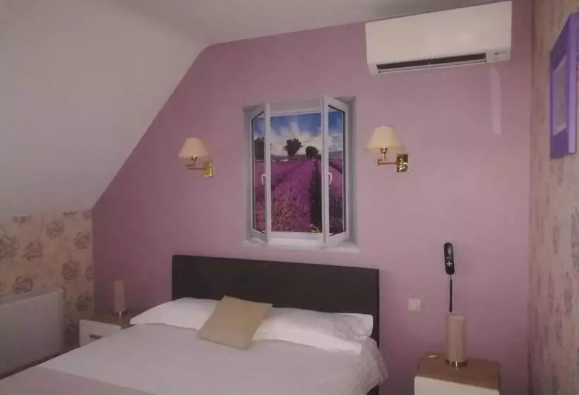 Hotelli Contact Hôtel Du Relais Thouars
