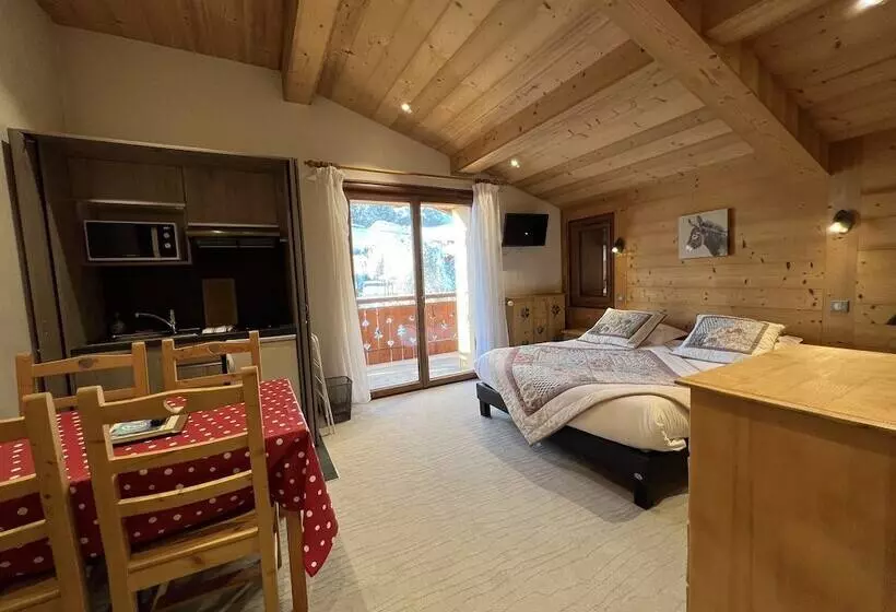 هتل Hôtel Igloo