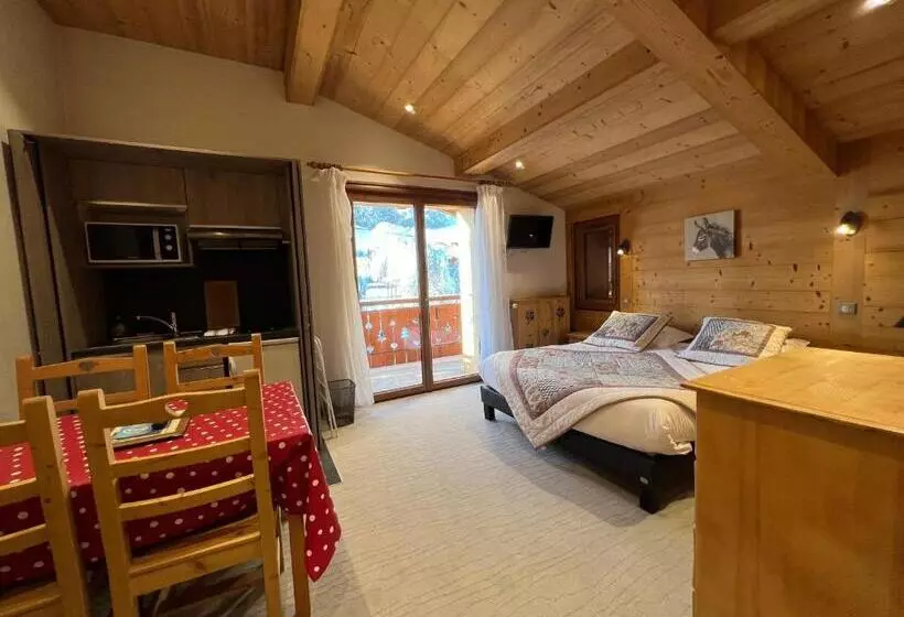 هتل Hôtel Igloo