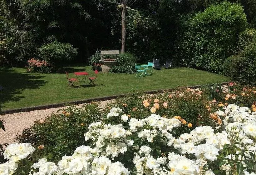 هتل Hôtel La Coudraie