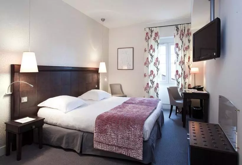 ホテル Hôtel Le Griffon D'or