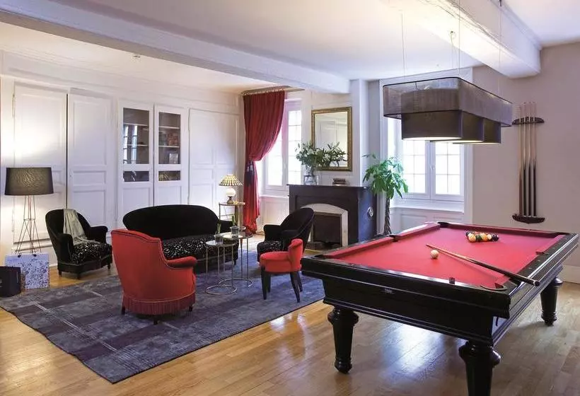 ホテル Hôtel Le Griffon D'or